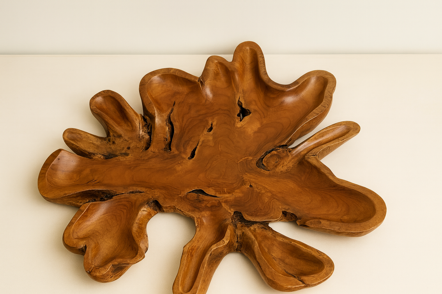Teak Root Tray – Sculptural Organic Form
